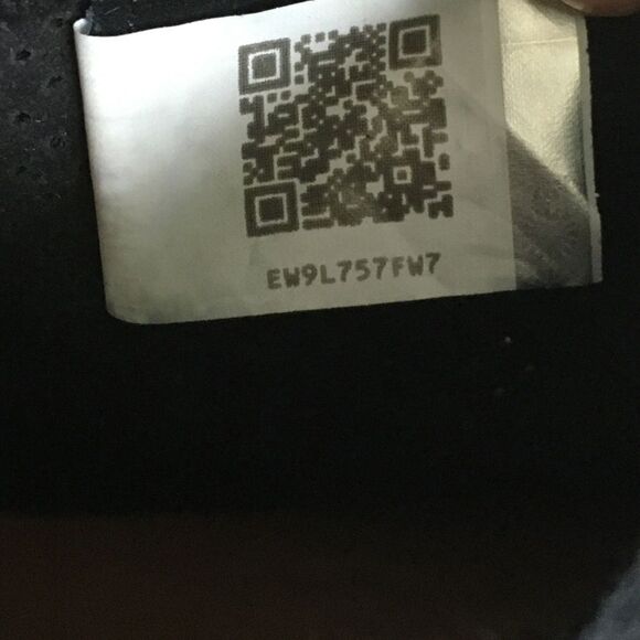 Ugg Women’s Classic Mini Perf Black Suede Ankle Boots 8 - Picture 12 of 14